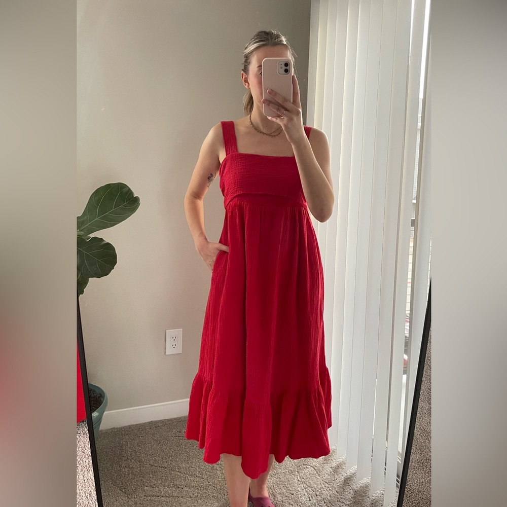 Entro Red Muslin Tie Back Bow Midi Dress